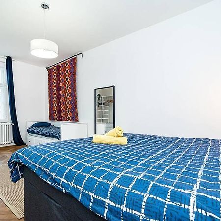 شقة Elegant, Modern, 2-Bed Flat By Museum Of براغ المظهر الخارجي الصورة